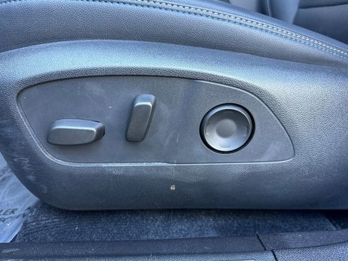 Used 2024 Chevrolet Equinox EV LT w/ LPO, Blackout Package FWD image 12