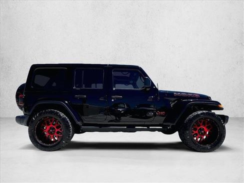 Used 2019 Jeep Wrangler Unlimited Sahara w/ Quick Order Package 24M Moab AWD/4WD image 5