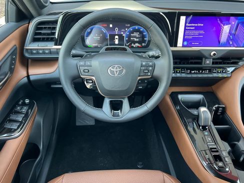 New 2026 Toyota Crown Signia Limited image 15