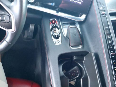 Used 2021 Chevrolet Corvette Stingray Coupe w/ 1LT RWD image 26
