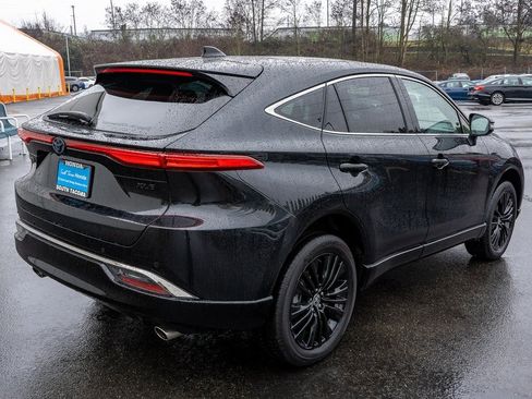 Used 2024 Toyota Venza Nightshade image 14