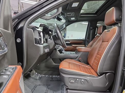 Used 2024 GMC Sierra 2500 Denali Ultimate AWD/4WD image 9