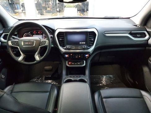 Used 2023 GMC Acadia SLT image 11