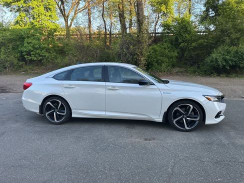 Used 2022 Honda Accord Sport image 16