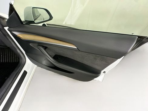 Used 2021 Tesla Model 3 Standard Range Plus RWD image 32
