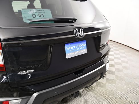 Certified 2024 Honda Passport Black Edition image 15