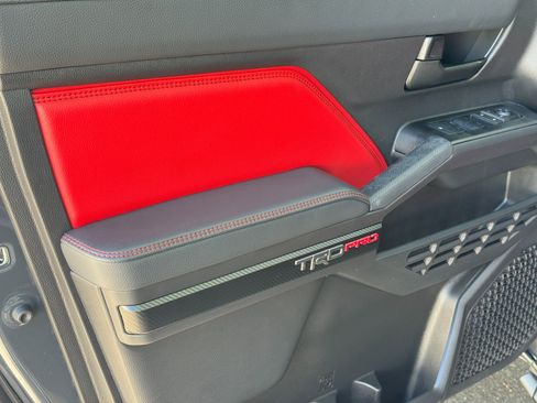 Used 2025 Toyota Tacoma TRD Pro image 24