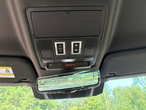 Used 2022 Land Rover Defender 90 X AWD/4WD image 22