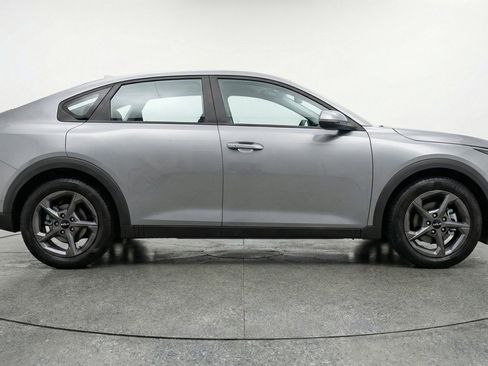 Used 2025 Kia K4 LXS image 11