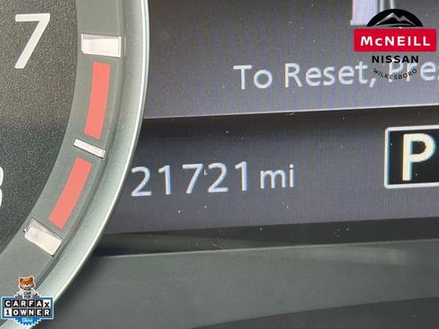 Used 2023 Nissan Frontier SV w/ Midnight Edition Package AWD/4WD image 24