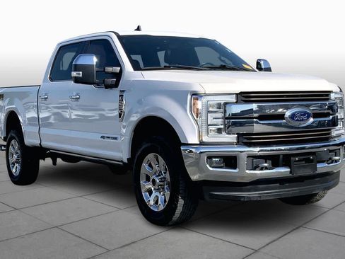 Used 2019 Ford F250 King Ranch w/ King Ranch Ultimate Package image 3