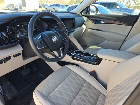 Used 2023 Buick Envision Avenir image 25