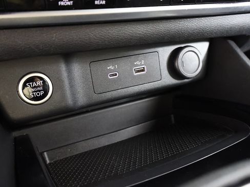 Used 2023 Nissan Rogue SV AWD/4WD image 45