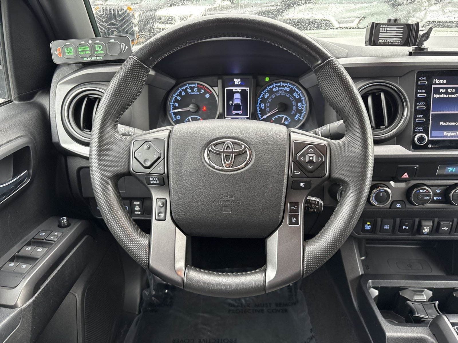 Used 2021 Toyota Tacoma TRD Off-Road w/ Technology Package AWD/4WD image 16