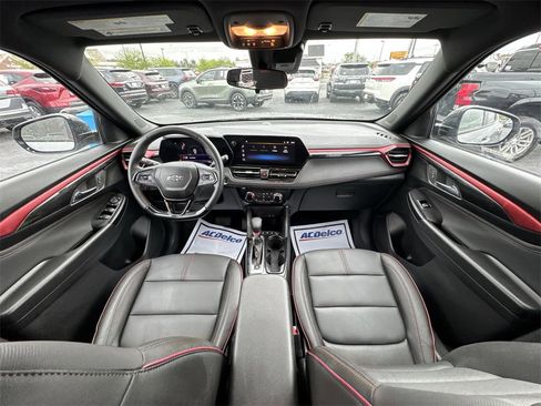 Used 2024 Chevrolet TrailBlazer RS image 21