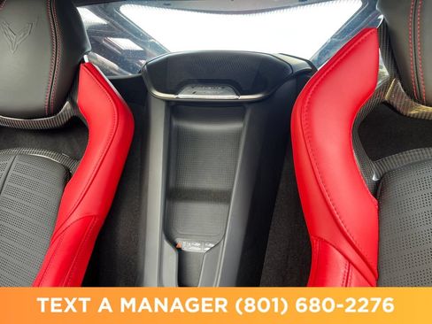 Used 2025 Chevrolet Corvette E-Ray w/ Stealth Interior Trim Package AWD/4WD image 24