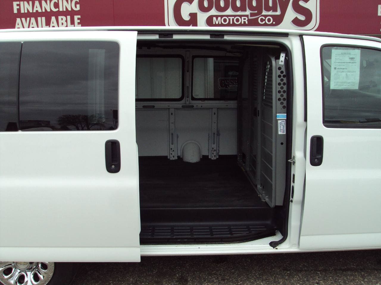 Used 2013 Chevrolet Express 1500 AWD image 9