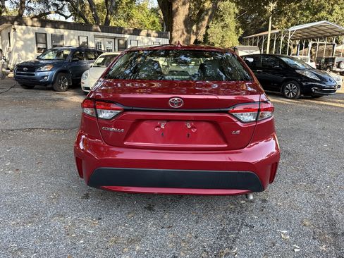 Used 2020 Toyota Corolla LE image 4