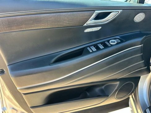 Used 2024 Genesis GV80 2.5T AWD/4WD image 21
