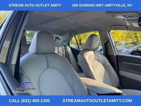 Used 2020 Toyota Camry SE image 12