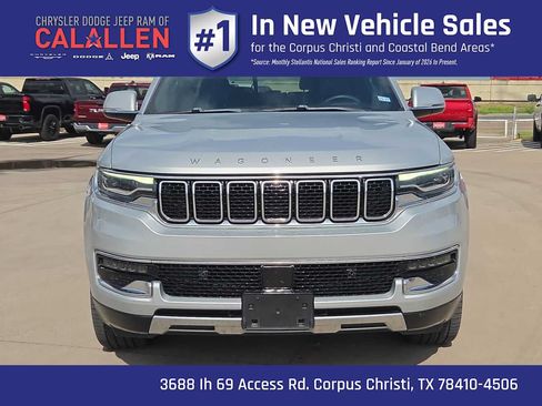 Used 2022 Jeep Wagoneer Series III w/ Flexible Seating Group AWD/4WD image 14