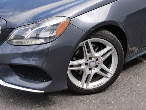 Used 2014 Mercedes-Benz E 350 4MATIC Sedan image 29