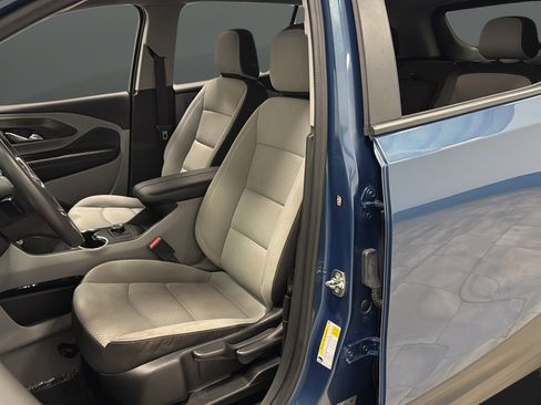 Used 2024 GMC Terrain SLE w/ Fleet Convenience Package AWD/4WD image 9