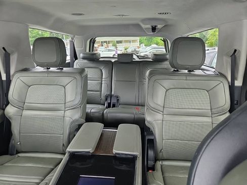 Used 2024 Lincoln Navigator L Black Label AWD/4WD image 5