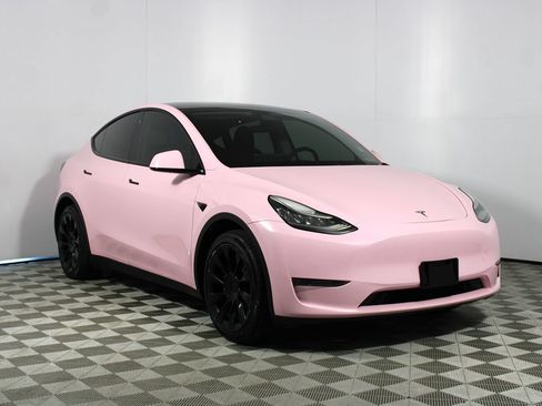 Used 2020 Tesla Model Y Long Range AWD/4WD image 25