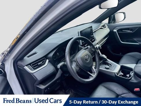 Used 2021 Toyota RAV4 XSE AWD/4WD image 14