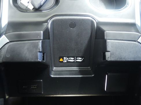 Used 2026 Chevrolet Silverado 1500 LTZ w/ Technology Package AWD/4WD image 26