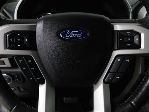 Used 2018 Ford F150 Lariat w/ Equipment Group 502A Luxury AWD/4WD image 46