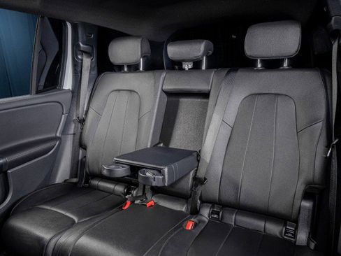 New 2026 Mercedes-Benz GLB 250 image 26