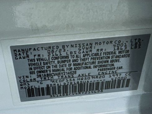 Used 2024 Nissan Sentra SV FWD image 38