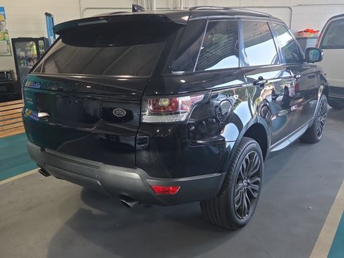 Used 2017 Land Rover Range Rover Sport Supercharged AWD/4WD image 6
