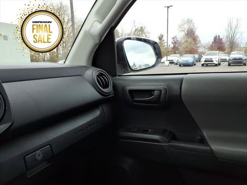 Used 2023 Toyota Tacoma SR image 17