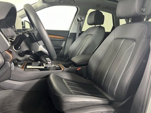 Certified 2023 Audi Q5 2.0T Premium Plus w/ Premium Plus Package image 18