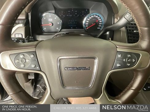Used 2018 GMC Yukon Denali w/ Denali Ultimate Package AWD/4WD image 45