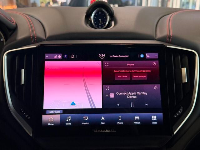 Used 2021 Maserati Ghibli S Q4 AWD/4WD image 28