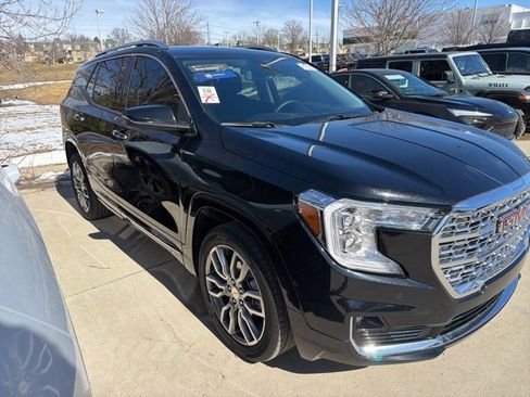 Used 2024 GMC Terrain Denali w/ Denali Premium Package image 2