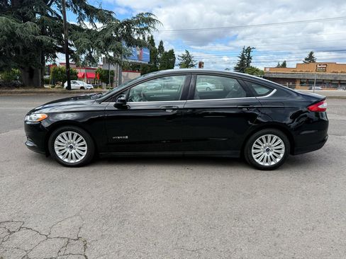 Used 2016 Ford Fusion S FWD image 3