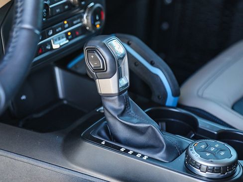 Used 2022 Ford Bronco Wildtrak image 20