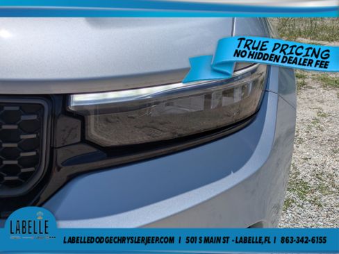 Used 2024 Jeep Grand Cherokee Summit AWD/4WD image 10