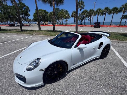 Used 2015 Porsche 911 Turbo S Cabriolet AWD/4WD image 4