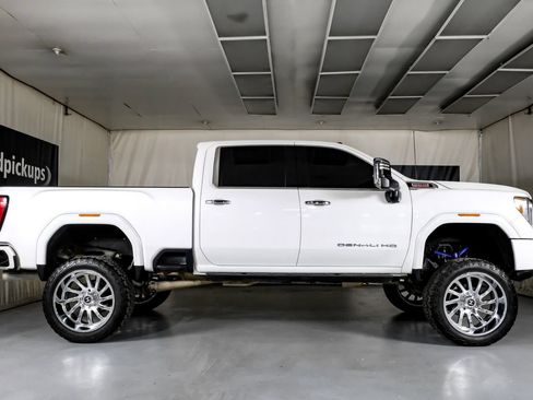 Used 2022 GMC Sierra 2500 Denali w/ Denali Ultimate Package AWD/4WD image 5