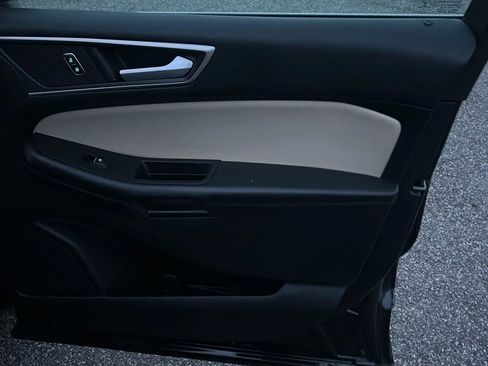 Used 2021 Ford Edge SEL w/ Cargo Accessory Package FWD image 16
