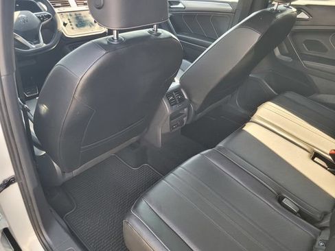 Used 2022 Volkswagen Tiguan SE R-Line AWD/4WD image 12