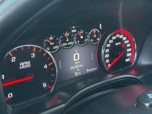 Used 2015 GMC Sierra 2500 Denali w/ Duramax Plus Package image 27