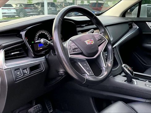Used 2018 Cadillac XT5 Premium Luxury AWD/4WD image 18