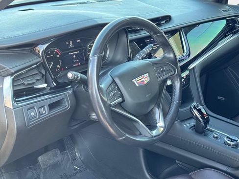 Used 2021 Cadillac XT6 Premium Luxury AWD/4WD image 22